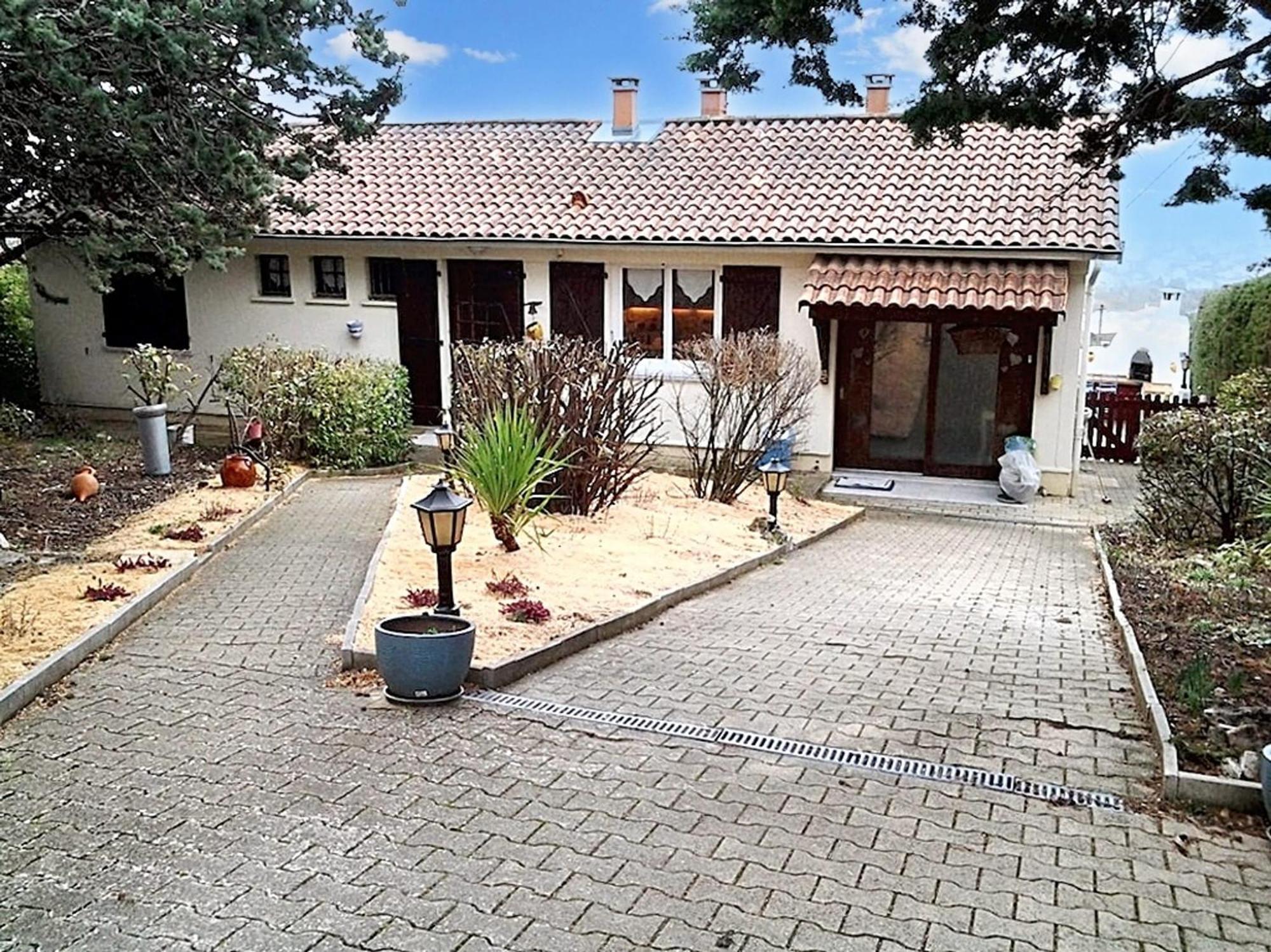 Maison Paisible A Veyras Avec Piscine Privee Et Vue Montagne Exteriör bild